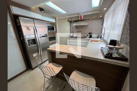 Apartamento à venda com 144m², 3 quartos e 2 vagasCozinha e Area de Serviço