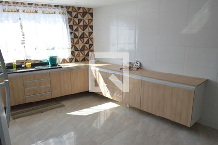 Casa de condomínio para alugar com 200m², 1 quarto e 1 vagaCozinha