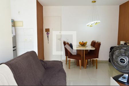 Sala de apartamento à venda com 2 quartos, 48m² em Taquara, Rio de Janeiro