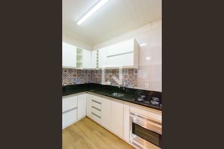 Casa para alugar com 75m², 2 quartos e 1 vaga Casa para alugar com 75m², 2 quartos e 1 vagaCozinha