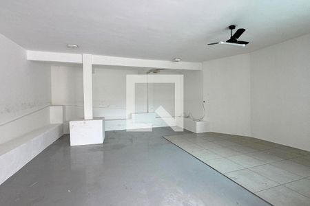 Casa de condomínio à venda com 250m², 4 quartos e sem vagaSalão de Festas