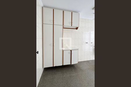 Casa de condomínio à venda com 250m², 4 quartos e sem vagaÁrea de Serviço