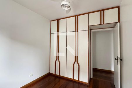 Casa de condomínio à venda com 250m², 4 quartos e sem vagaQuarto 4