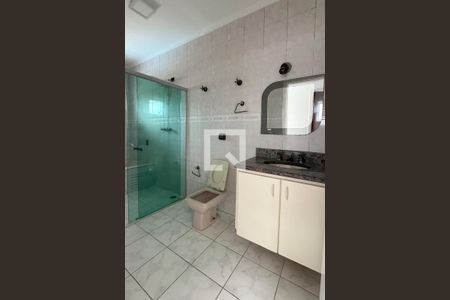 Casa de condomínio à venda com 250m², 4 quartos e sem vagaBanheiro da Suíte 2