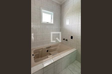 Casa de condomínio à venda com 250m², 4 quartos e sem vagaBanheiro da Suíte 2