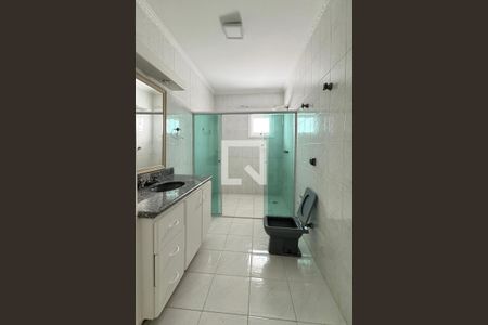 Casa de condomínio à venda com 250m², 4 quartos e sem vagaBanheiro Social