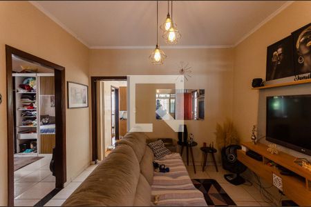 Sala de casa à venda com 2 quartos, 250m² em Jardim Peri, São Paulo