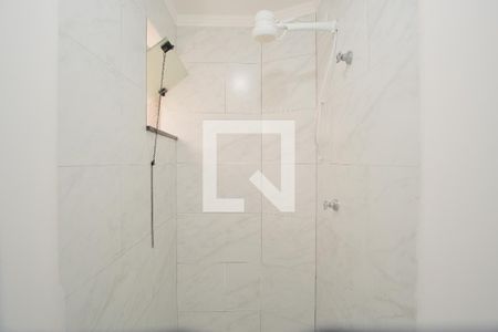 Banheiro de apartamento para alugar com 1 quarto, 33m² em Vila Santa Isabel, São Paulo