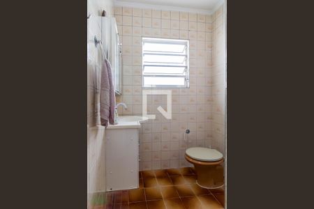 Casa à venda com 70m², 2 quartos e 2 vagasBanheiro