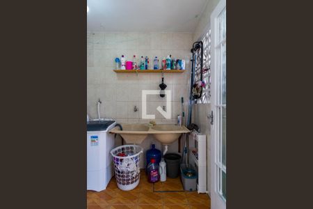 Casa à venda com 70m², 2 quartos e 2 vagasÁrea de Serviço