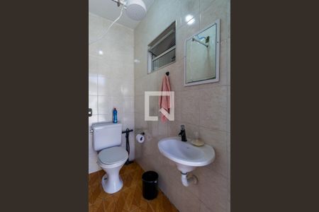 Casa à venda com 70m², 2 quartos e 2 vagasBanheiro de Serviço