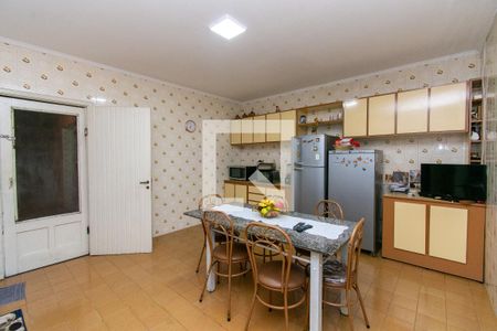 Casa à venda com 355m², 3 quartos e 3 vagasCozinha