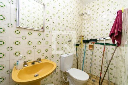 Casa à venda com 355m², 3 quartos e 3 vagasBanheiro de serviço