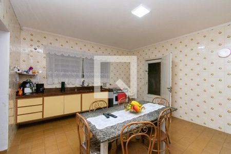 Casa à venda com 355m², 3 quartos e 3 vagasCozinha