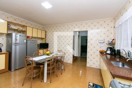 Casa à venda com 355m², 3 quartos e 3 vagasCozinha