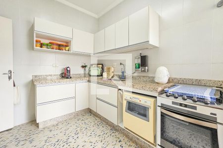 Apartamento para alugar com 122m², 3 quartos e 1 vagaCozinha