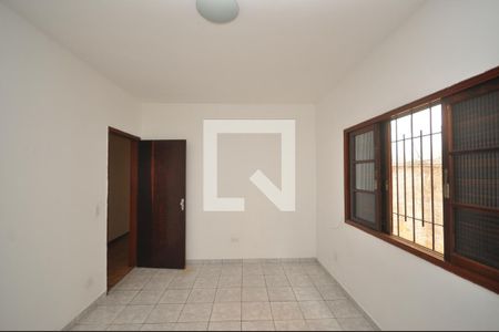Casa à venda com 208m², 7 quartos e 2 vagasQuarto 3