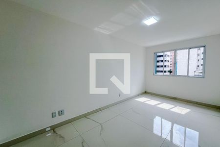 Sala/Quarto de kitnet/studio para alugar com 1 quarto, 36m² em Liberdade, São Paulo