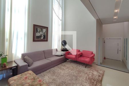 Sala de Estar de casa de condomínio à venda com 4 quartos, 300m² em Swiss Park, Campinas