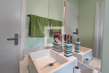 Casa de condomínio à venda com 300m², 4 quartos e 4 vagasBanheiro Suíte