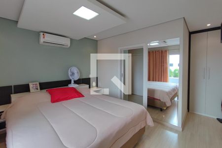 Casa de condomínio à venda com 300m², 4 quartos e 4 vagasQuarto Suíte 2