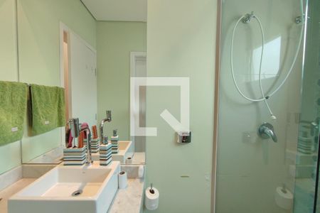 Casa de condomínio à venda com 300m², 4 quartos e 4 vagasBanheiro Suíte