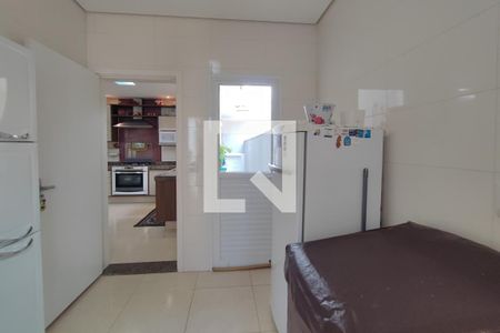 Casa de condomínio à venda com 300m², 4 quartos e 4 vagasÁrea de Serviço