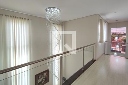 Casa de condomínio à venda com 300m², 4 quartos e 4 vagasCorredor - Quartos