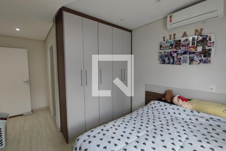 Casa de condomínio à venda com 300m², 4 quartos e 4 vagasQuarto Suíte 4