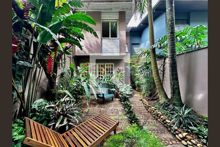 Garagem de casa à venda com 3 quartos, 90m² em Jardim Caravelas, São Paulo