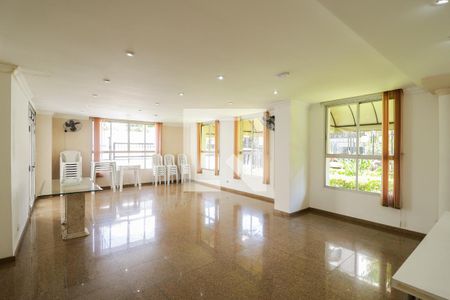 Apartamento à venda com 90m², 3 quartos e 2 vagas Apartamento à venda com 90m², 3 quartos e 2 vagasÁrea comum
