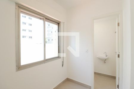 Apartamento à venda com 90m², 3 quartos e 2 vagas Apartamento à venda com 90m², 3 quartos e 2 vagasÁrea de Serviço e Banheiro de Serviço