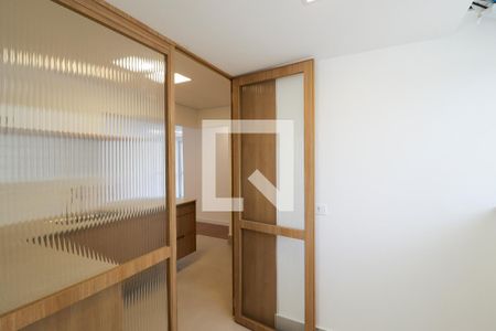 Apartamento à venda com 90m², 3 quartos e 2 vagas Apartamento à venda com 90m², 3 quartos e 2 vagasÁrea de Serviço e Banheiro de Serviço