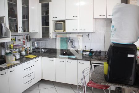 Apartamento à venda com 80m², 2 quartos e 2 vagasCozinha