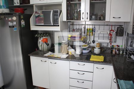 Apartamento à venda com 80m², 2 quartos e 2 vagasCozinha