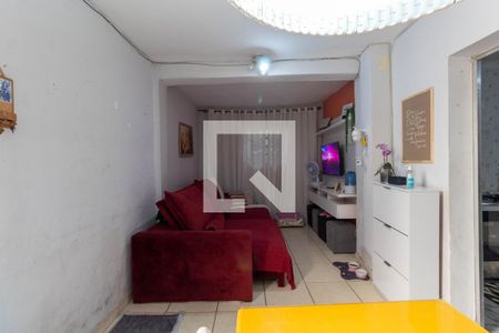 Sala de casa para alugar com 2 quartos, 150m² em Vila Ré, São Paulo