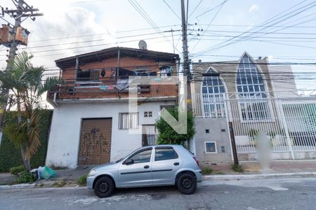 Casa para alugar com 150m², 2 quartos e sem vaga Casa para alugar com 150m², 2 quartos e sem vagaFachada