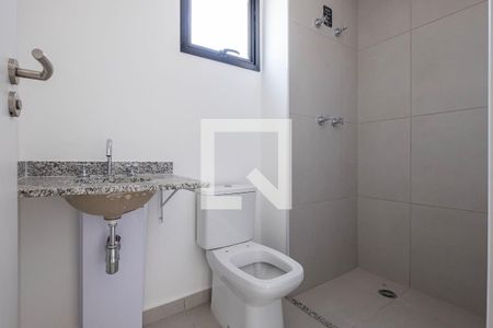 Banheiro de apartamento à venda com 1 quarto, 33m² em Pinheiros, São Paulo