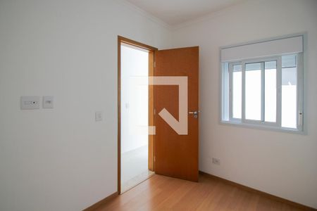 Casa à venda com 100m², 3 quartos e 2 vagas Casa à venda com 100m², 3 quartos e 2 vagasQuarto 2