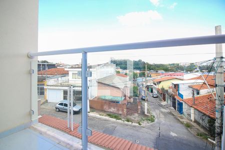 Casa à venda com 100m², 3 quartos e 2 vagas Casa à venda com 100m², 3 quartos e 2 vagasVaranda Quarto 1 - Suíte