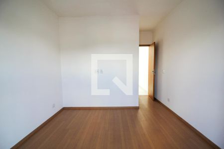 Casa à venda com 100m², 3 quartos e 2 vagas Casa à venda com 100m², 3 quartos e 2 vagasQuarto 1 - Suíte