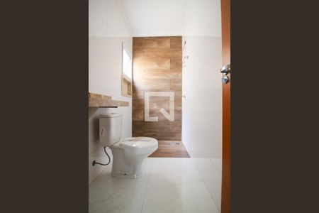 Casa à venda com 100m², 3 quartos e 2 vagas Casa à venda com 100m², 3 quartos e 2 vagasBanheiro Social