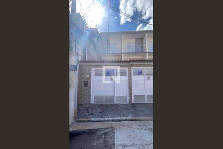 Casa à venda com 100m², 3 quartos e 2 vagas Casa à venda com 100m², 3 quartos e 2 vagasPlaca