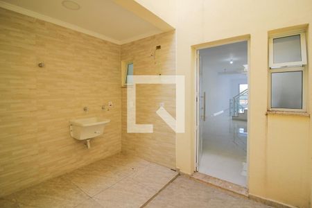 Casa à venda com 100m², 3 quartos e 2 vagas Casa à venda com 100m², 3 quartos e 2 vagasÁrea de Serviço