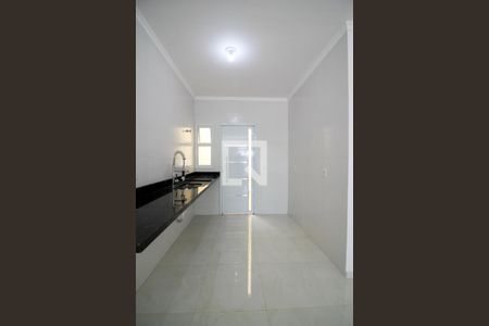 Casa à venda com 100m², 3 quartos e 2 vagas Casa à venda com 100m², 3 quartos e 2 vagasCozinha