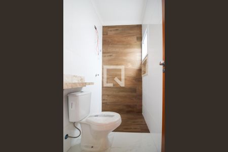 Casa à venda com 100m², 3 quartos e 2 vagas Casa à venda com 100m², 3 quartos e 2 vagasBanheiro - Suíte