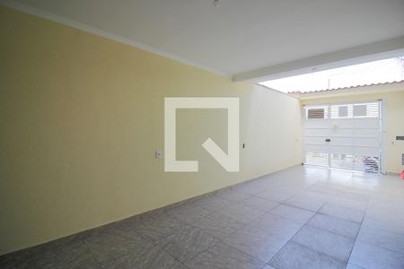 Casa à venda com 100m², 3 quartos e 2 vagas Casa à venda com 100m², 3 quartos e 2 vagasGaragem
