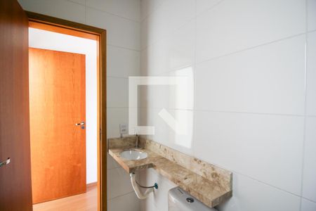 Casa à venda com 100m², 3 quartos e 2 vagas Casa à venda com 100m², 3 quartos e 2 vagasBanheiro - Suíte