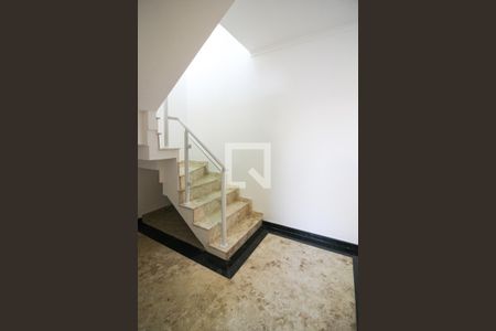 Casa à venda com 100m², 3 quartos e 2 vagas Casa à venda com 100m², 3 quartos e 2 vagasHall de entrada