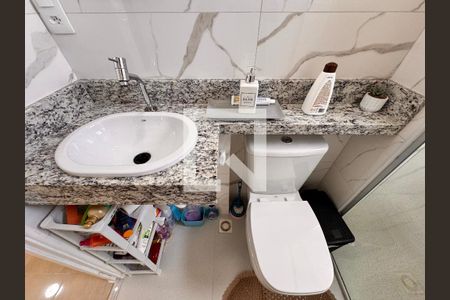 Apartamento à venda com 50m², 2 quartos e 1 vaga Apartamento à venda com 50m², 2 quartos e 1 vagaBanheiro